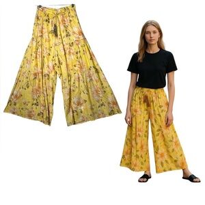 Chloe Laetitia Pants Womens S/M Wide Leg Floral Boho Crop Artsy Hippie‎ Festival